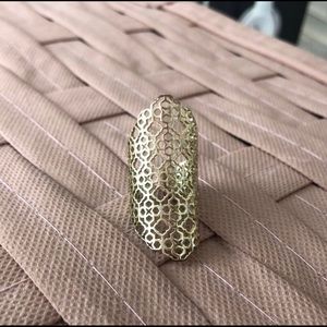 Good Kendra Scott ring